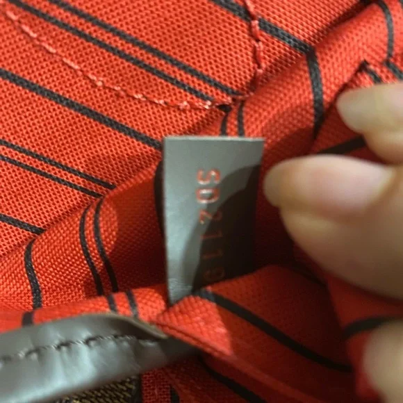 Louis Vuitton NeverFull Bag - Picture 3 of 5